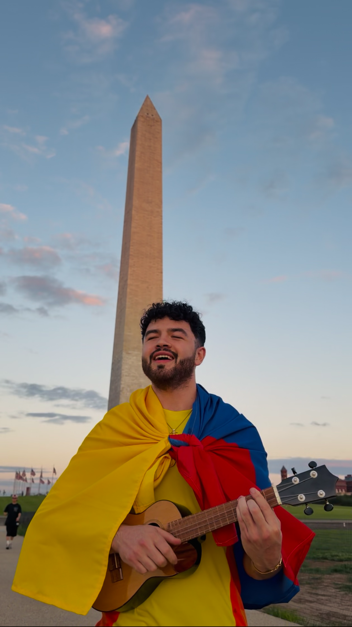 One Day por Colombia — escuchar a Felipe